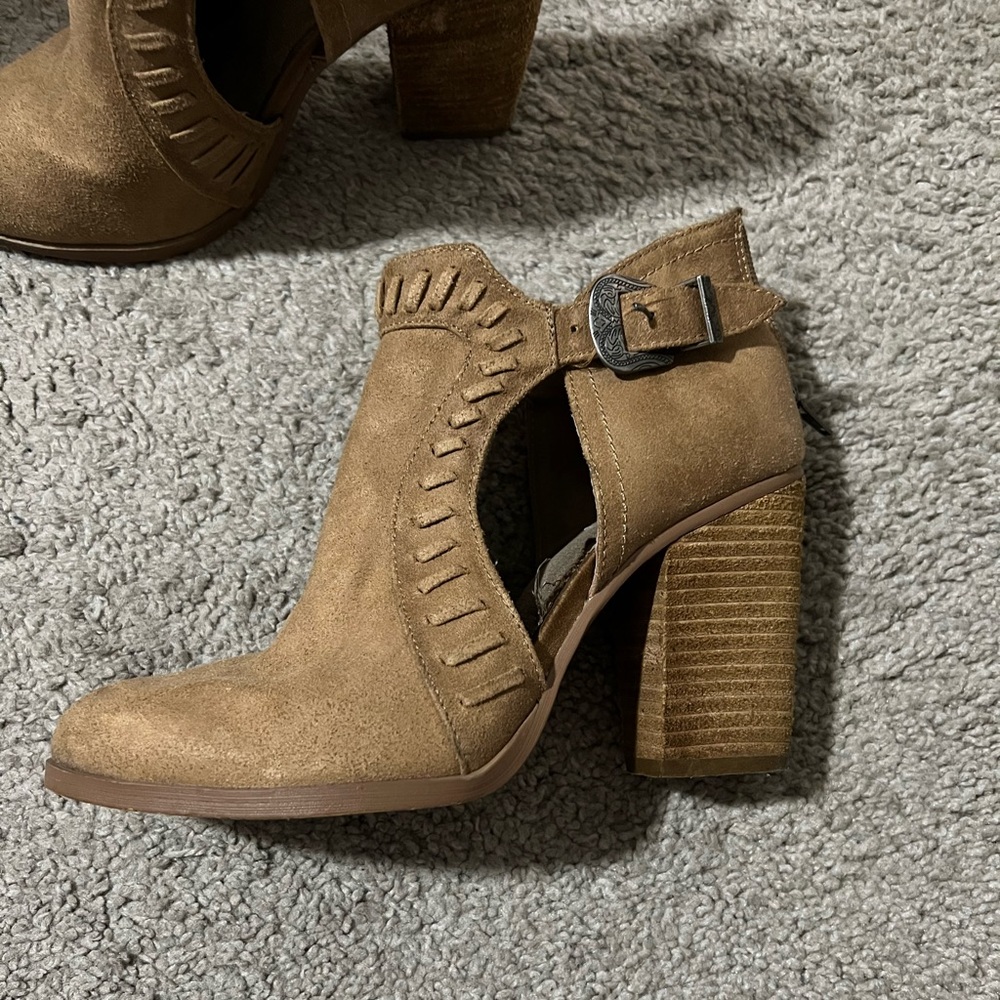 High heel booties